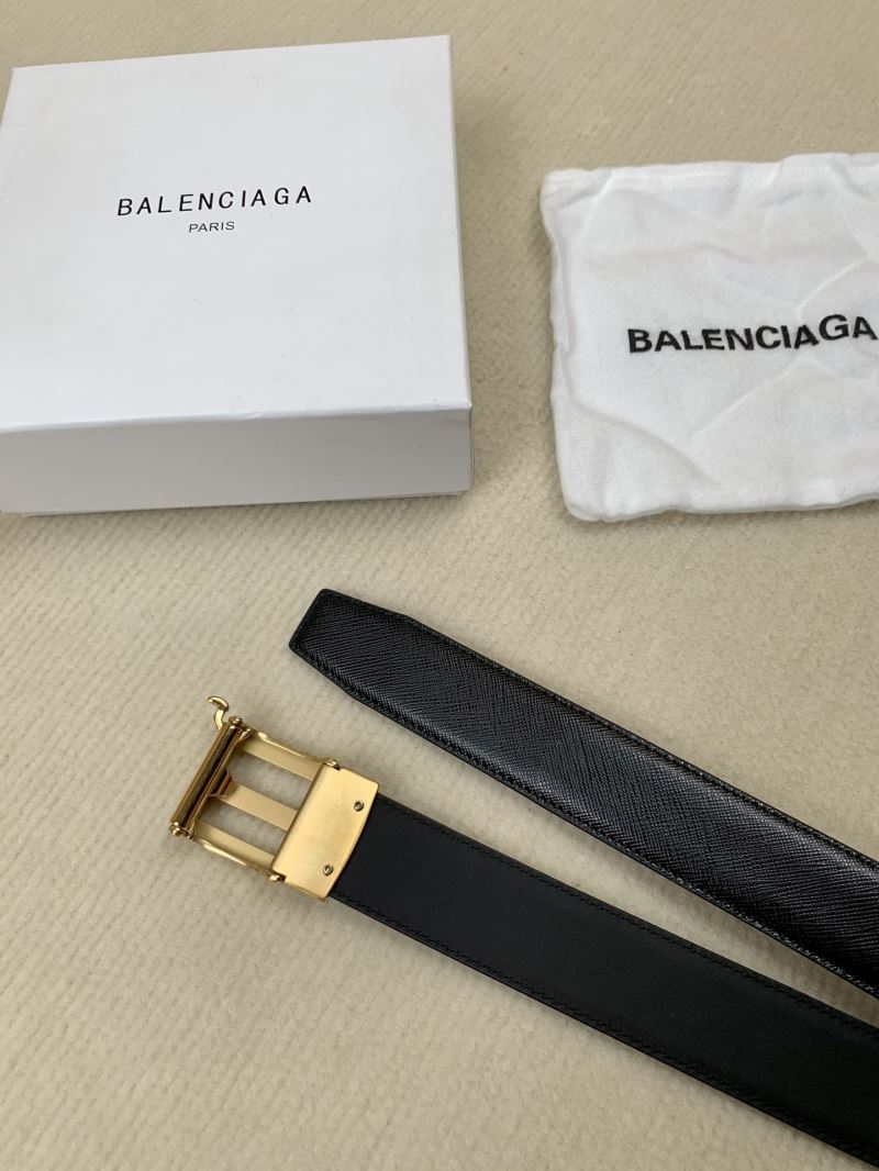 BALENCIAGA